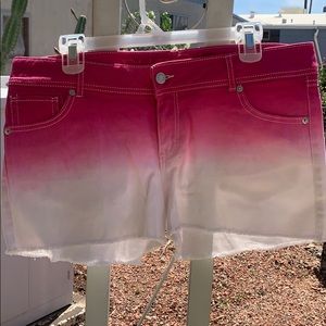 Beautiful ombré Jean Shorts